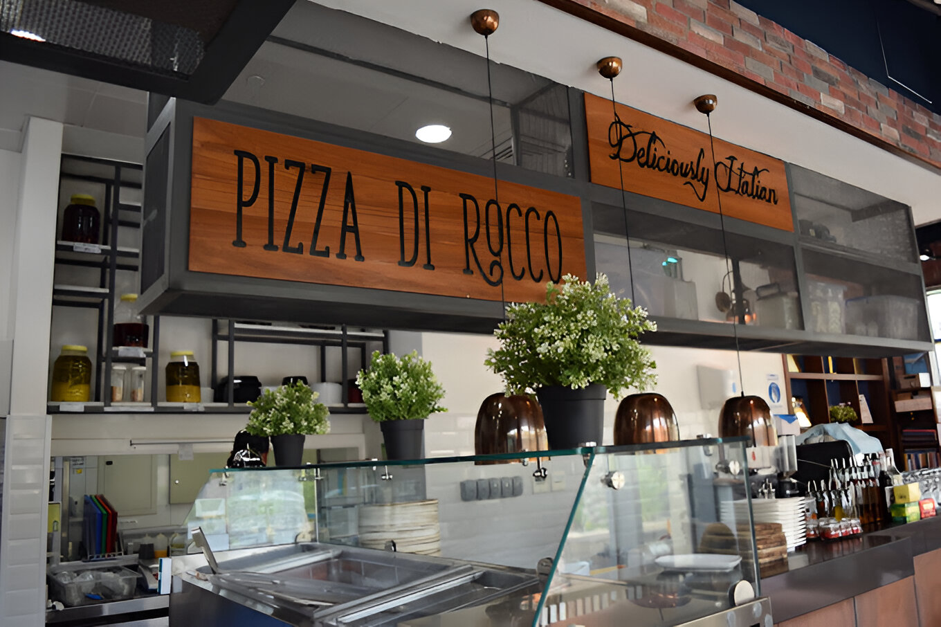 Pizza Di Rocco restaurant in JLT, Dubai