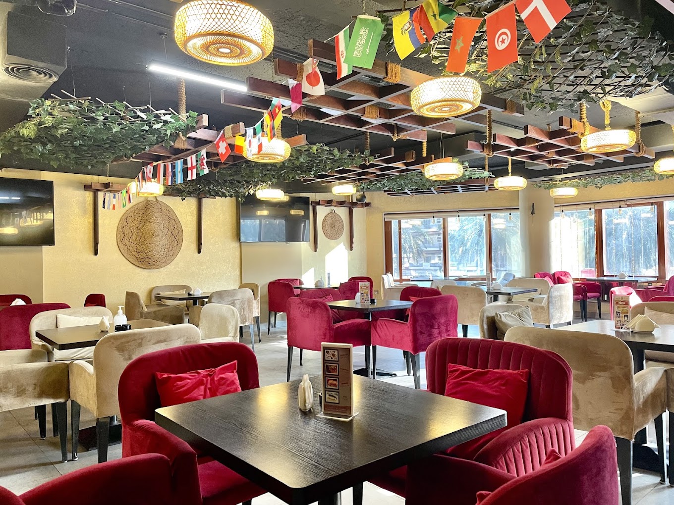 Awtar Cafe restaurant in Al Muraqqabat, Dubai